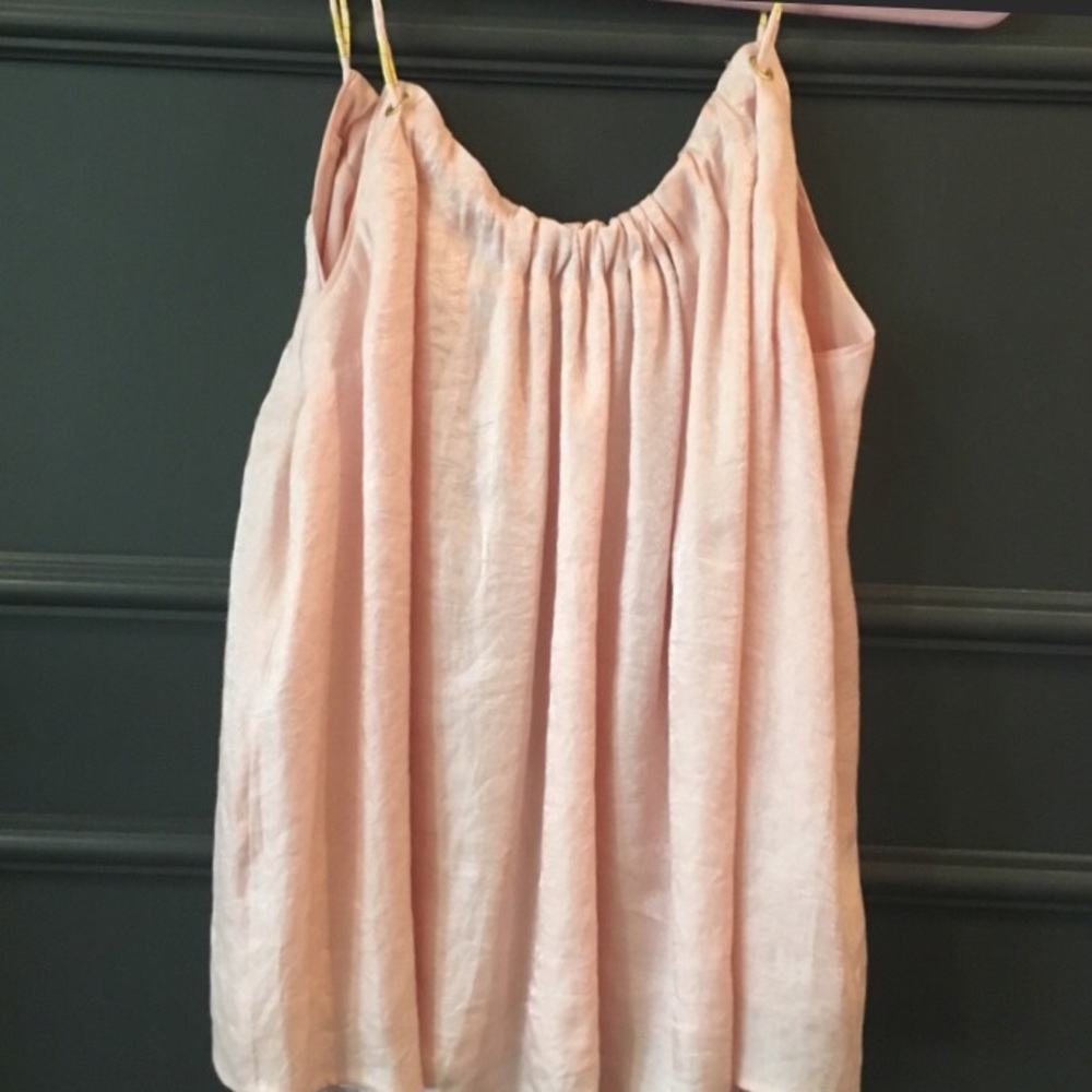 Blush Anthropologie top 💕